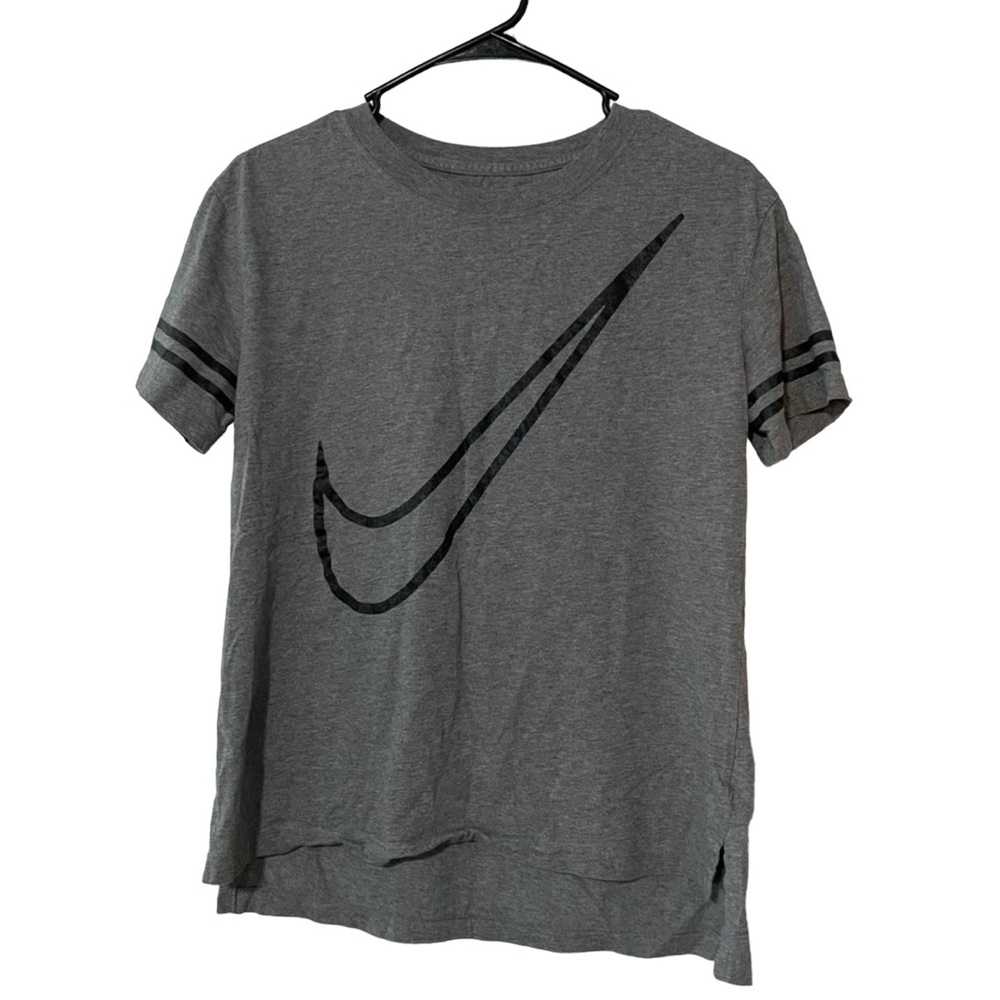 Nike Gray Swoosh Graphic T-Shirt
